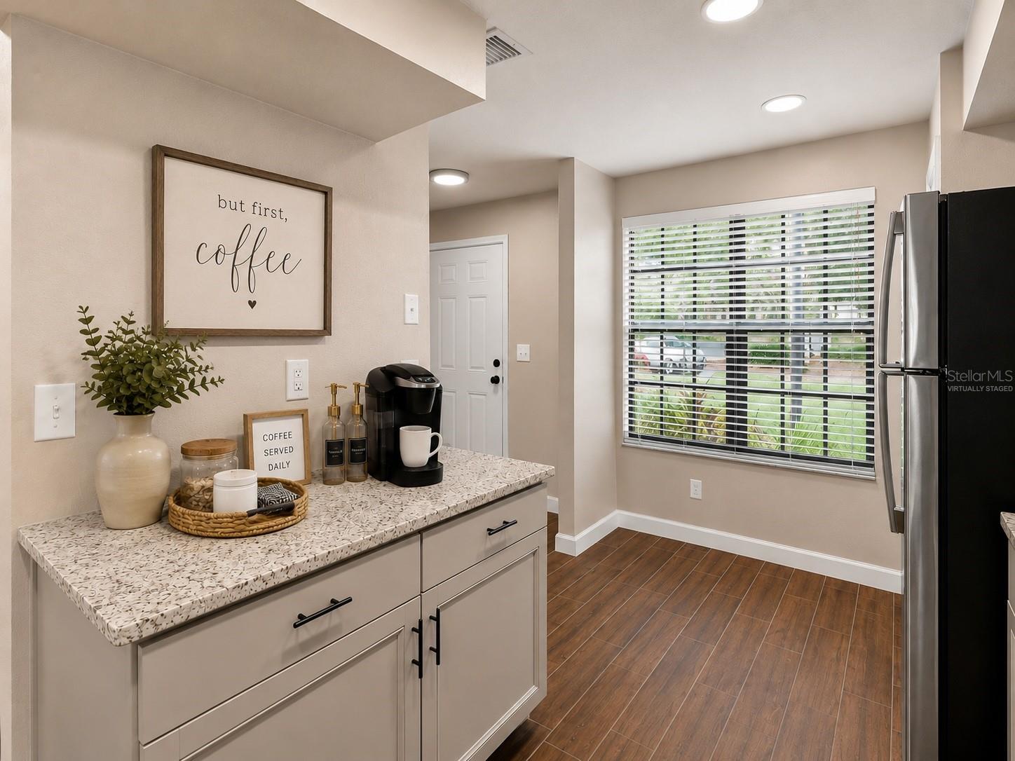 3324 LAUREL VIEW DR — photo 6