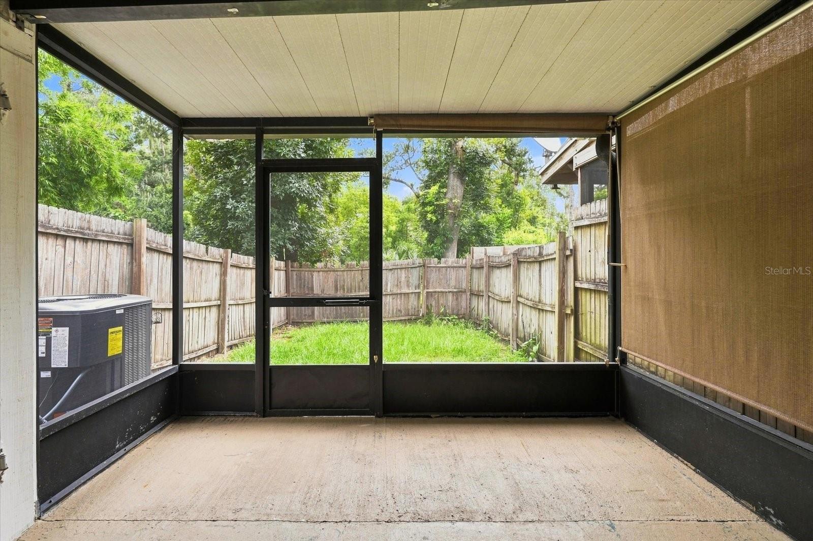 3324 LAUREL VIEW DR — photo 30