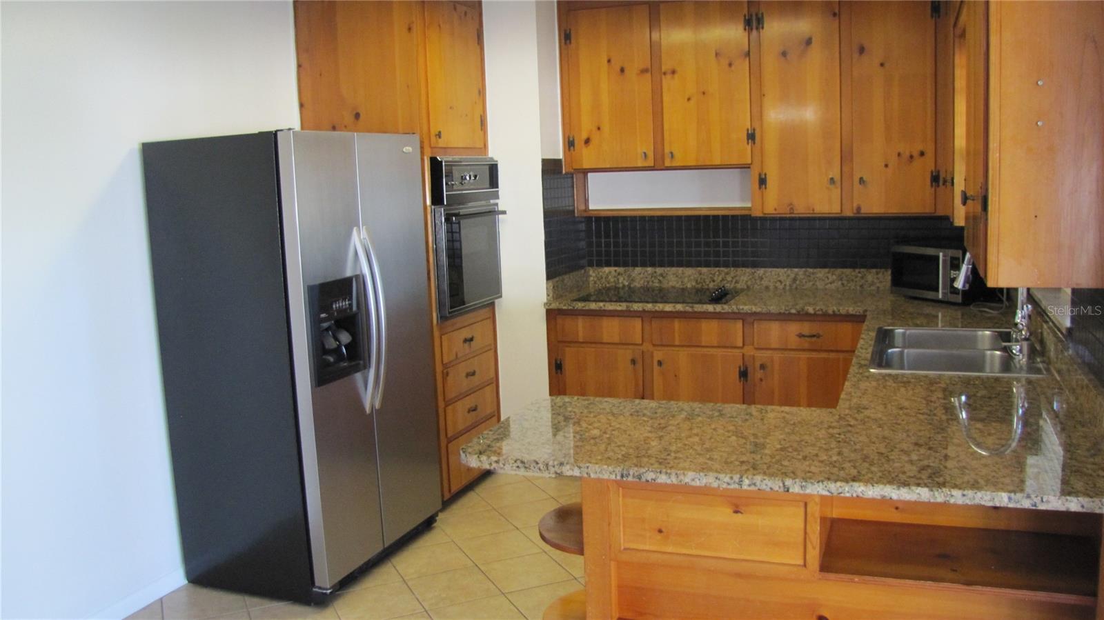 1803 W LOUISIANA AVE — photo 3