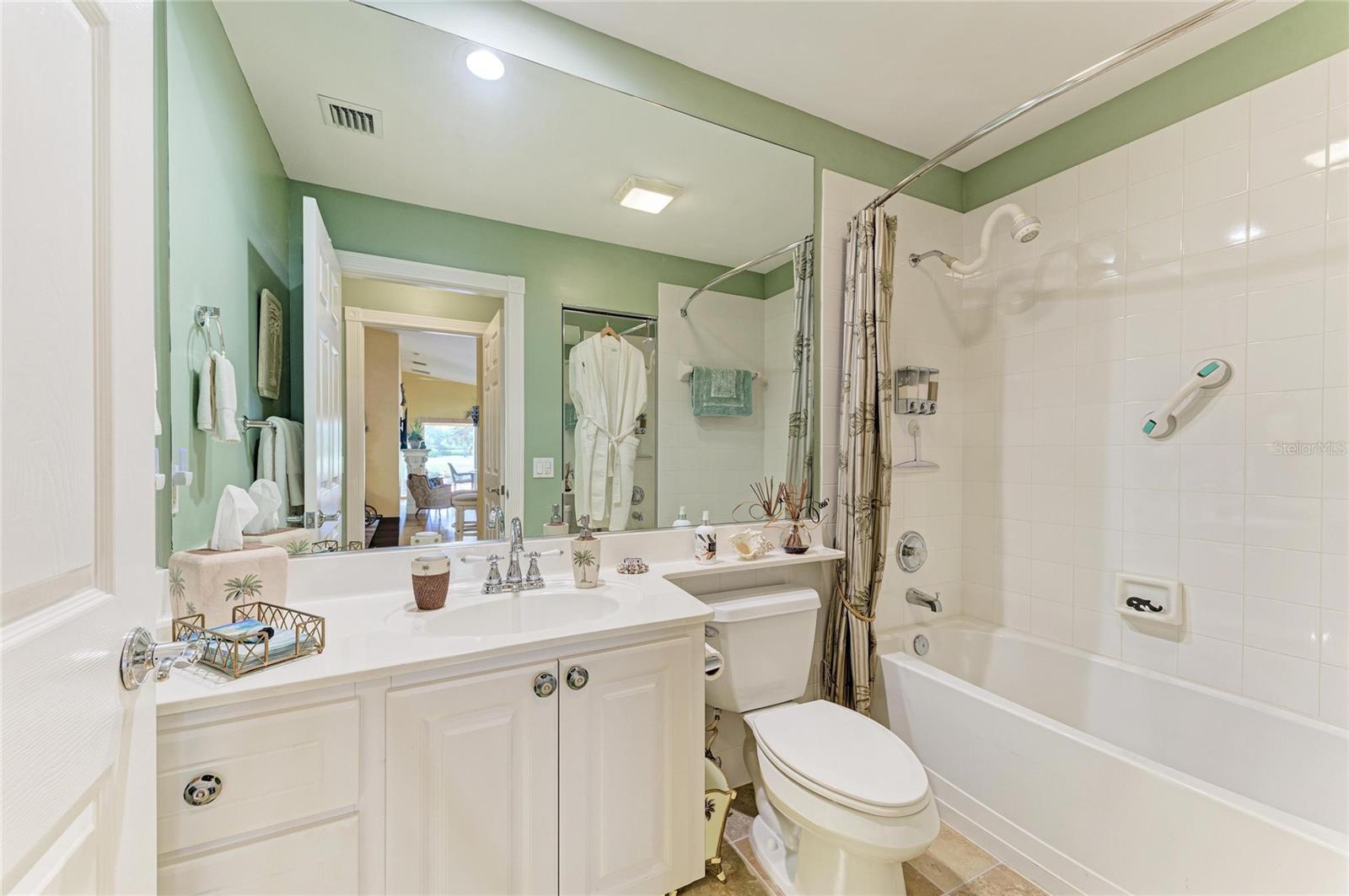 6256 ERICE ST — photo 38