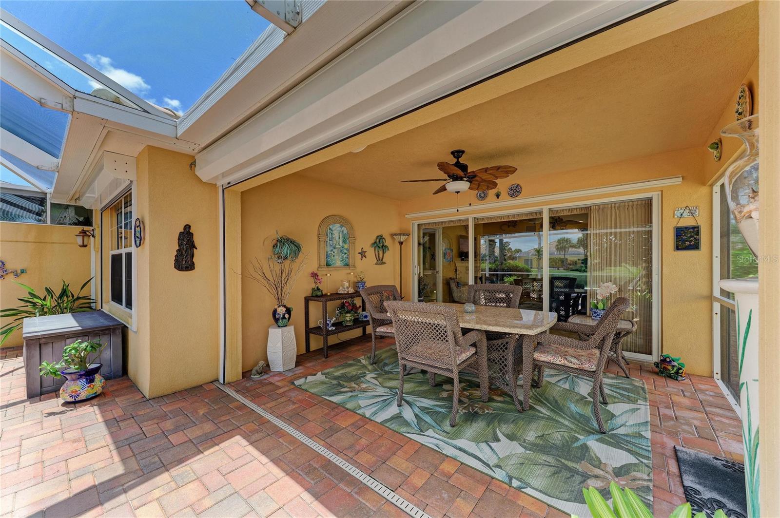 6256 ERICE ST — photo 39