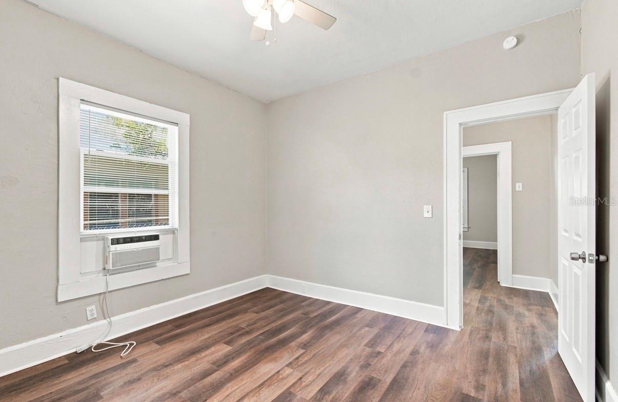 1140 10TH AVE S — photo 18
