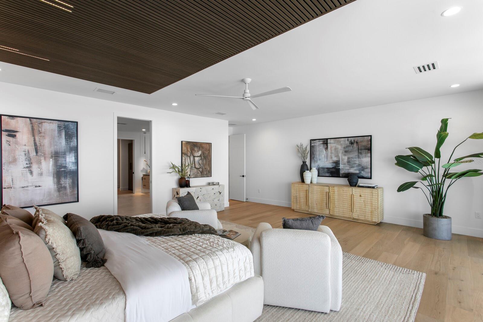 114 SANDS POINT DR — photo 38