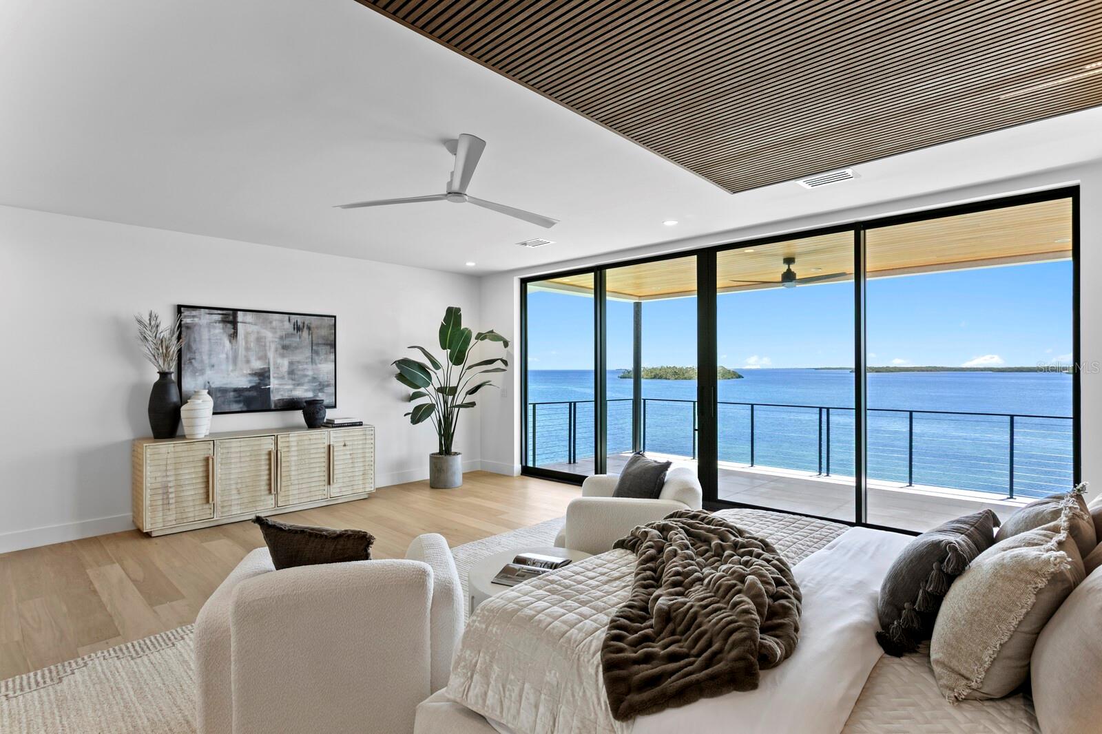 114 SANDS POINT DR — photo 36