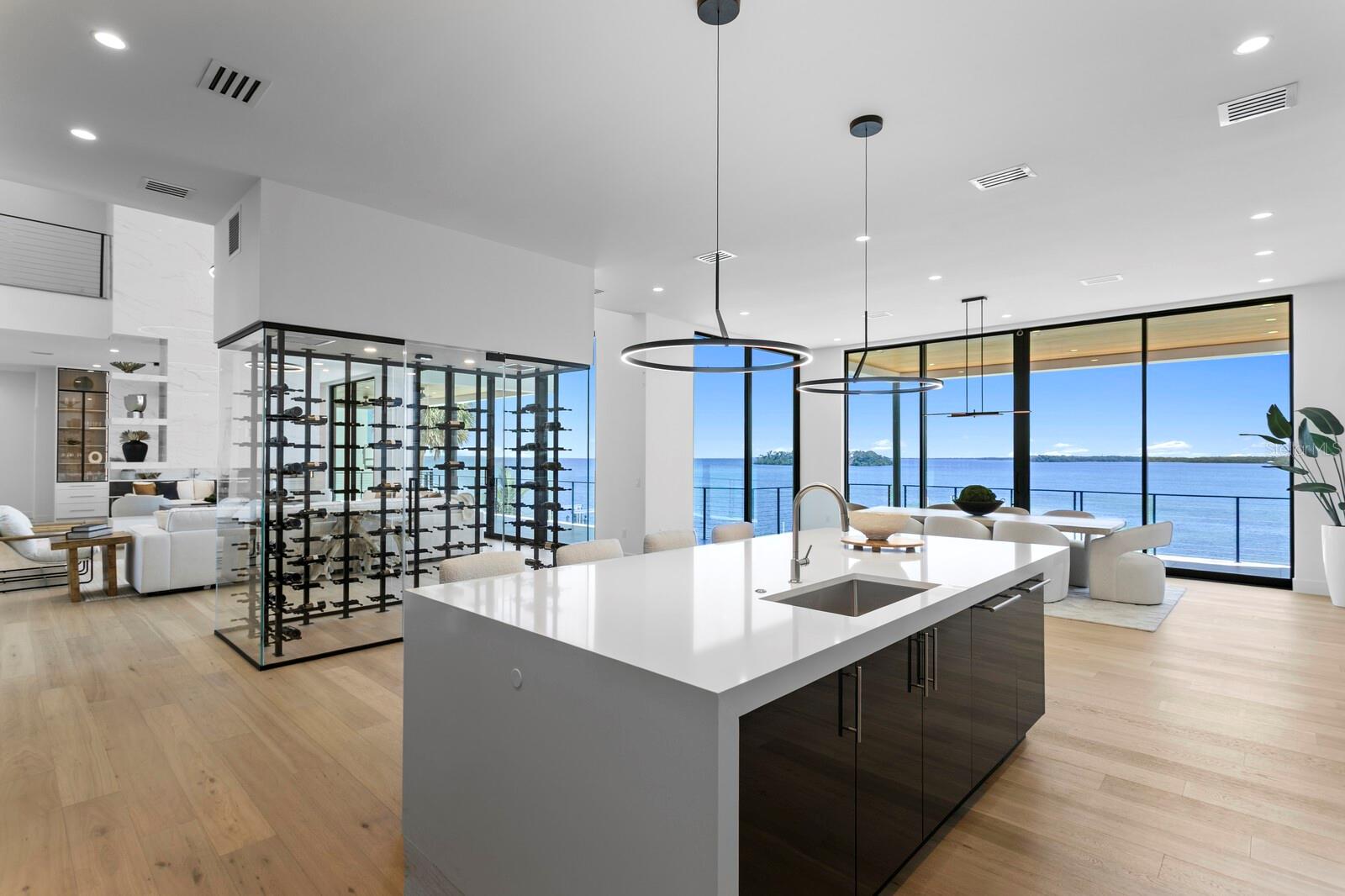 114 SANDS POINT DR — photo 12