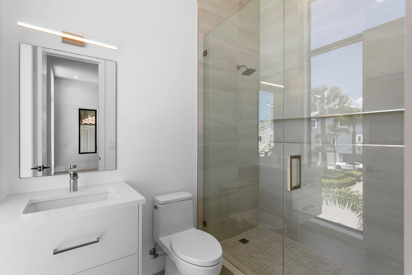 114 SANDS POINT DR — photo 31