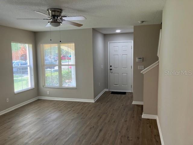 6922 HAWTHORNE TRACE LN — photo 8