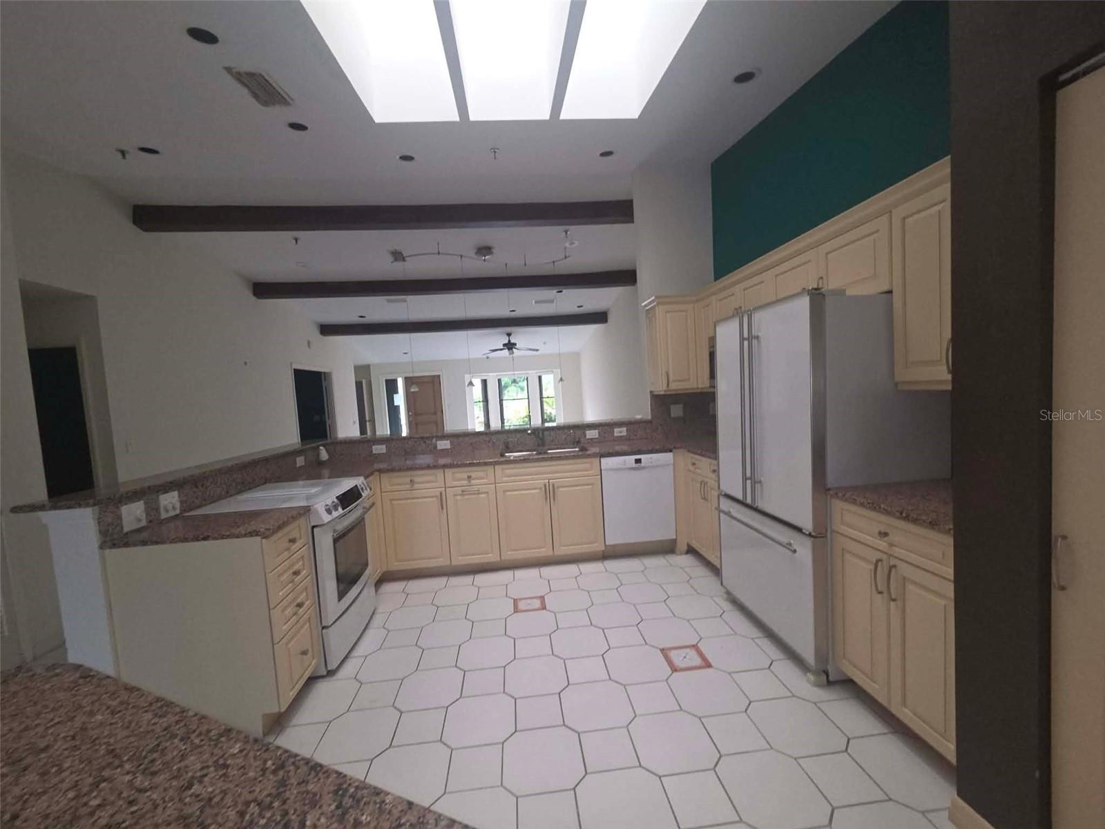 2321 HARBOUR OAKS DR — photo 10