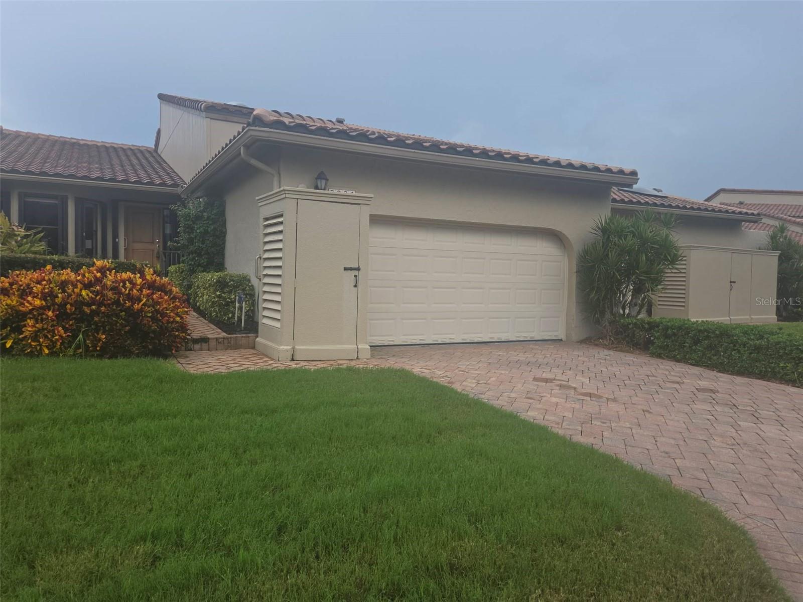 2321 HARBOUR OAKS DR — photo 32