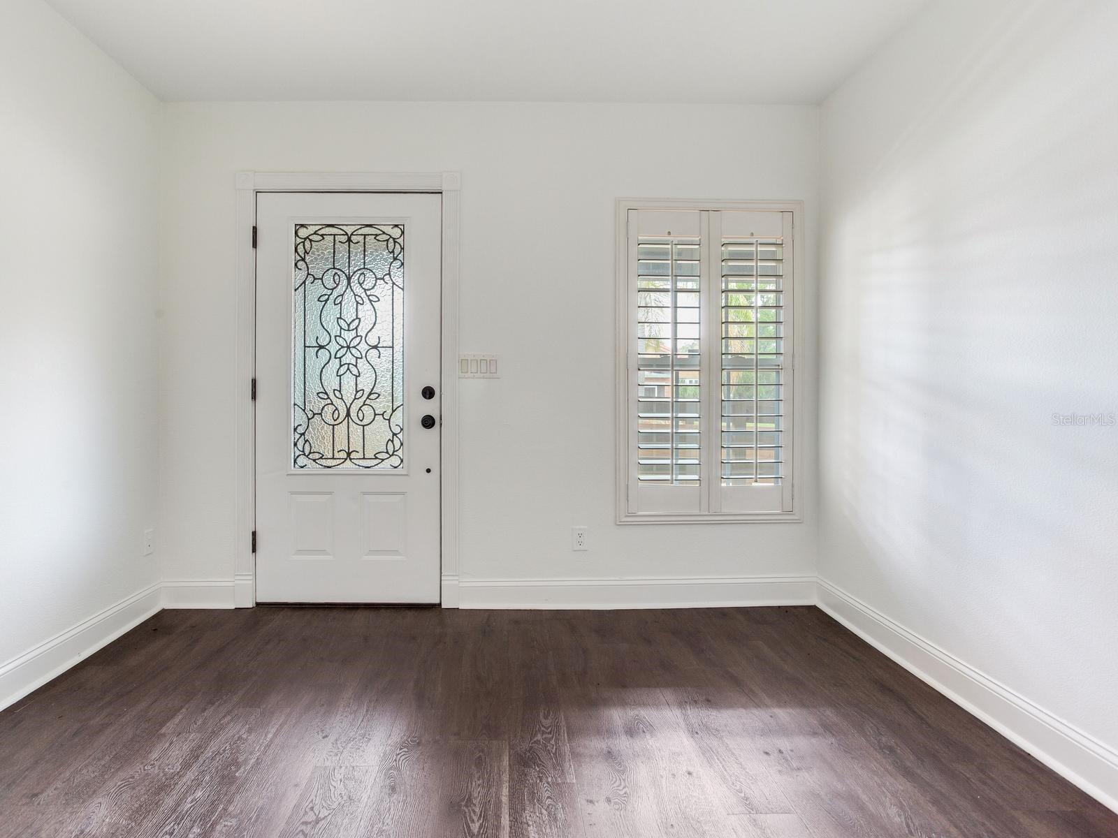 3710 W AZEELE ST — photo 20