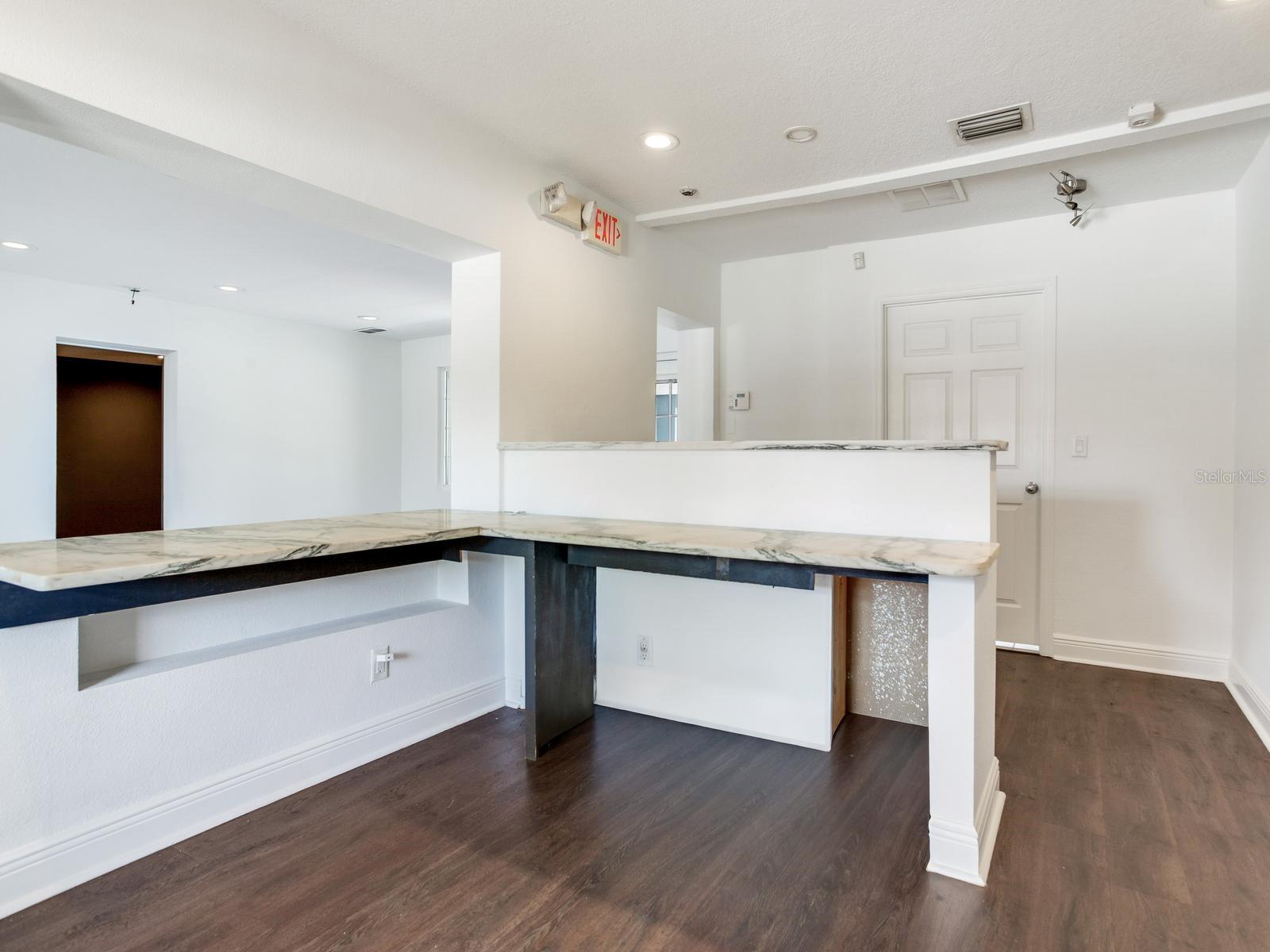 3710 W AZEELE ST — photo 16