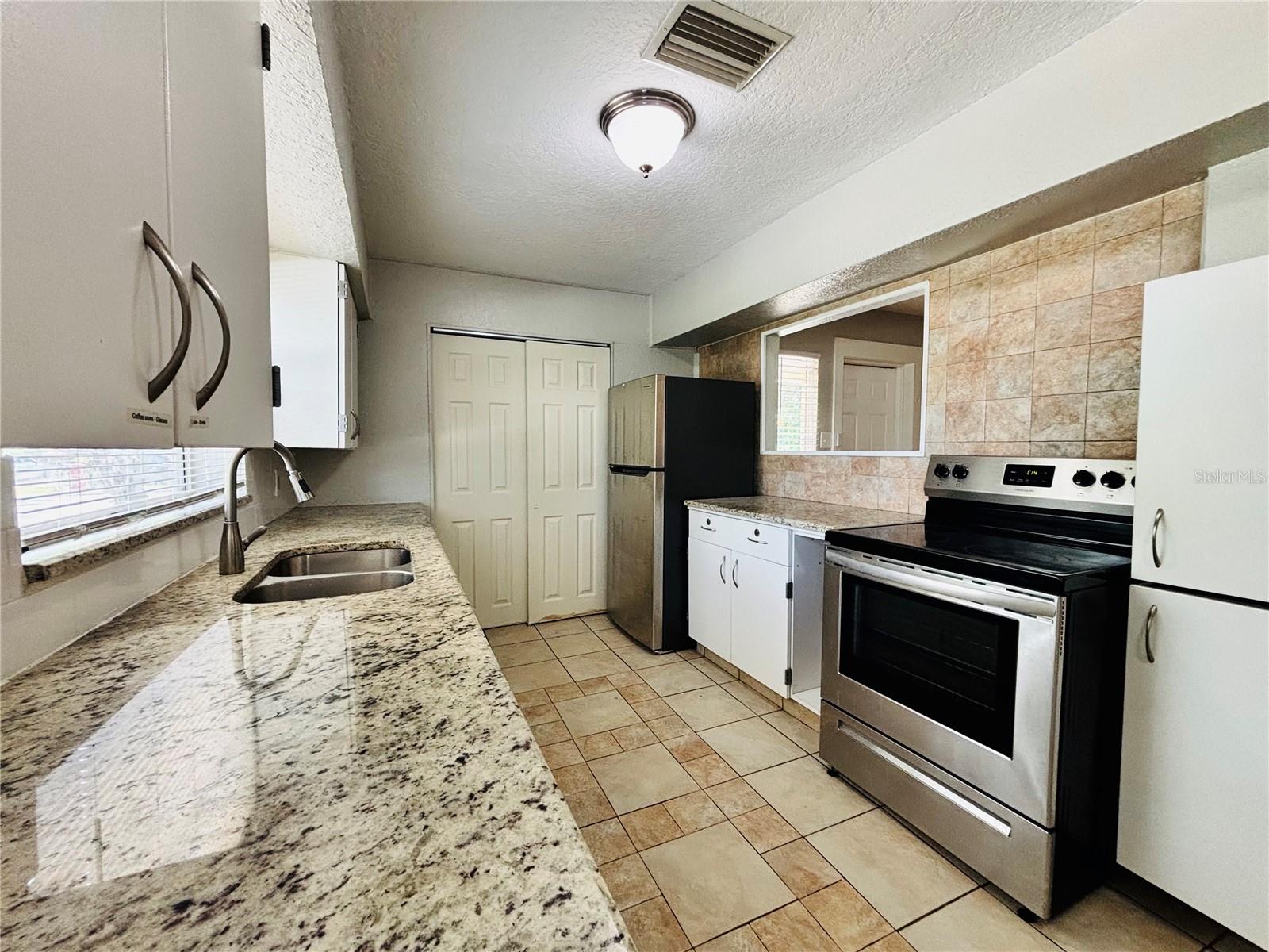 3910 E ELLICOTT ST — photo 8