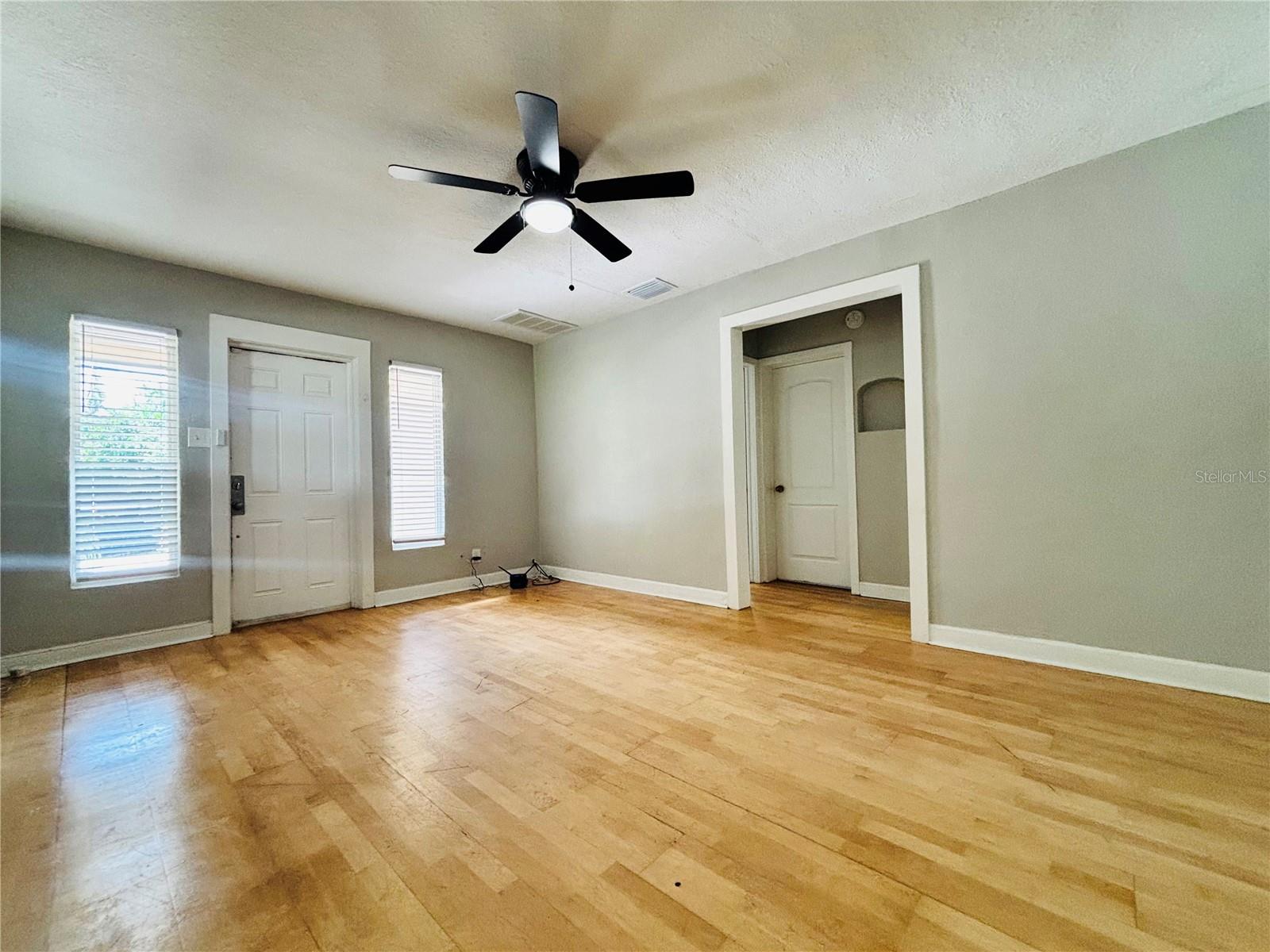 3910 E ELLICOTT ST — photo 4