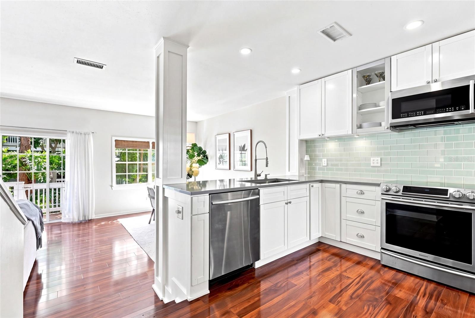 5104 BAYSHORE BLVD — photo 4