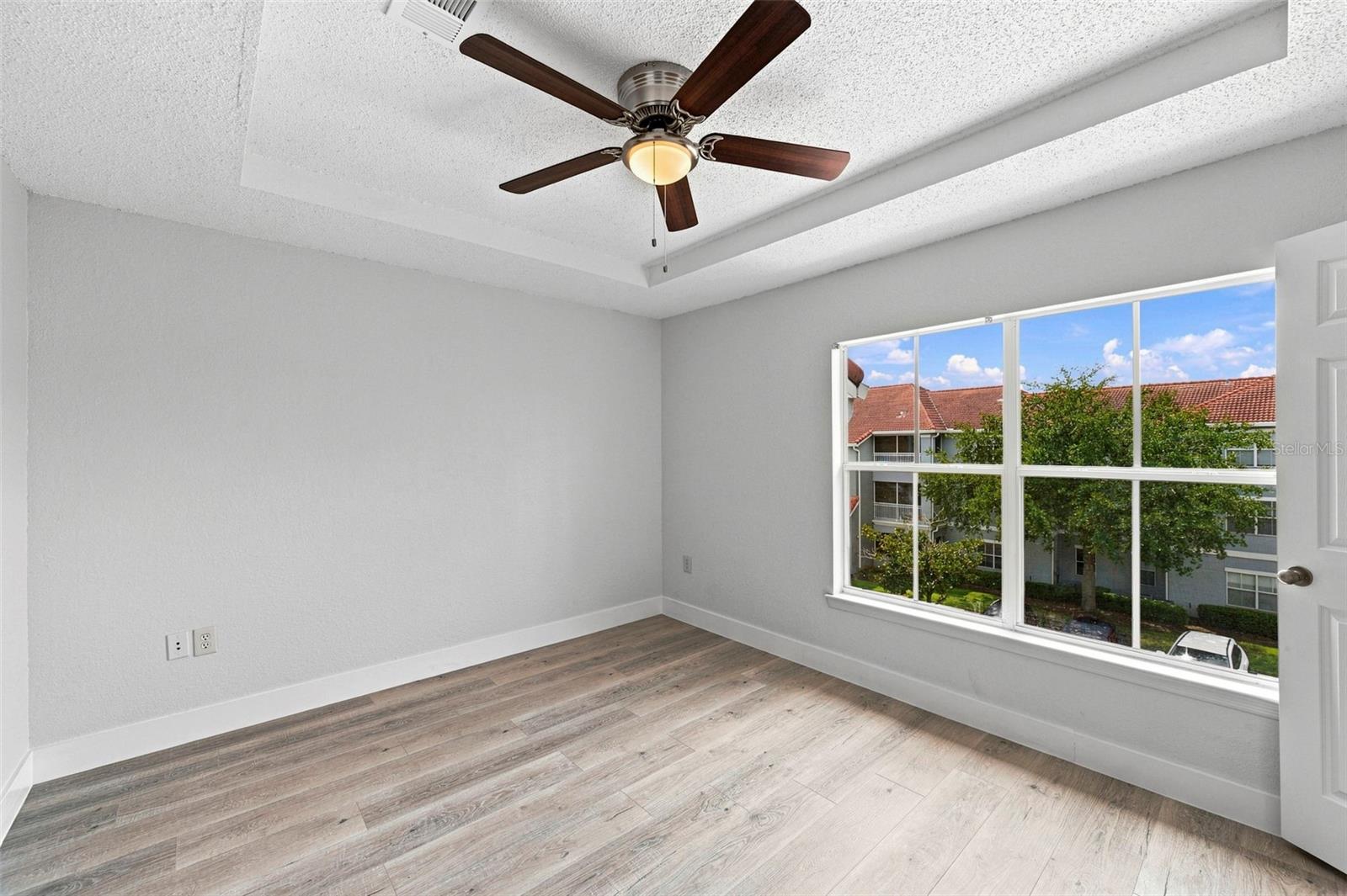 18001 RICHMOND PLACE DR #136 — photo 13