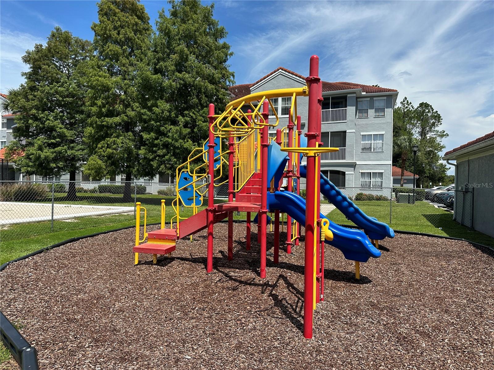 18001 RICHMOND PLACE DR #136 — photo 28
