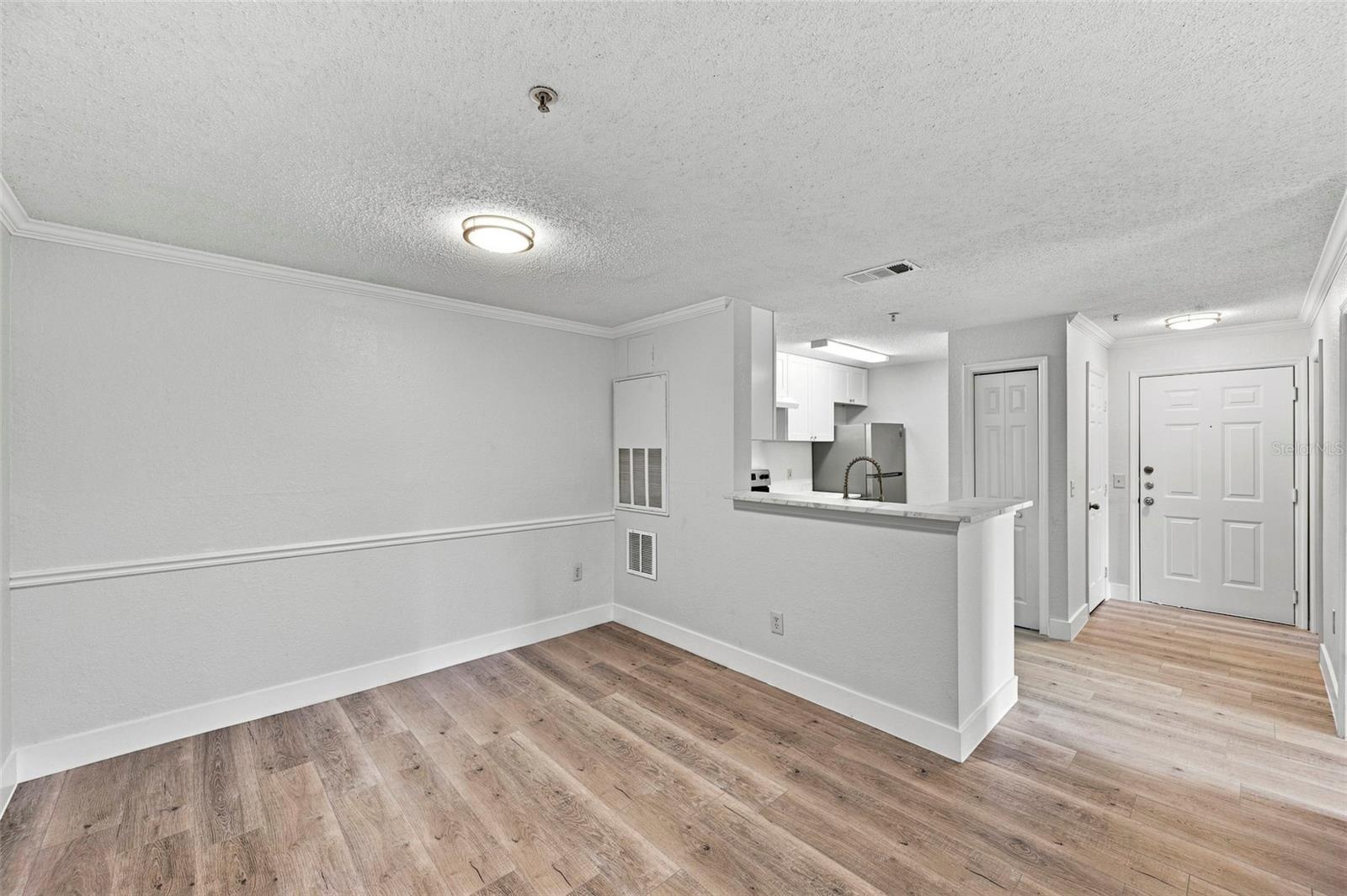 18001 RICHMOND PLACE DR #136 — photo 6