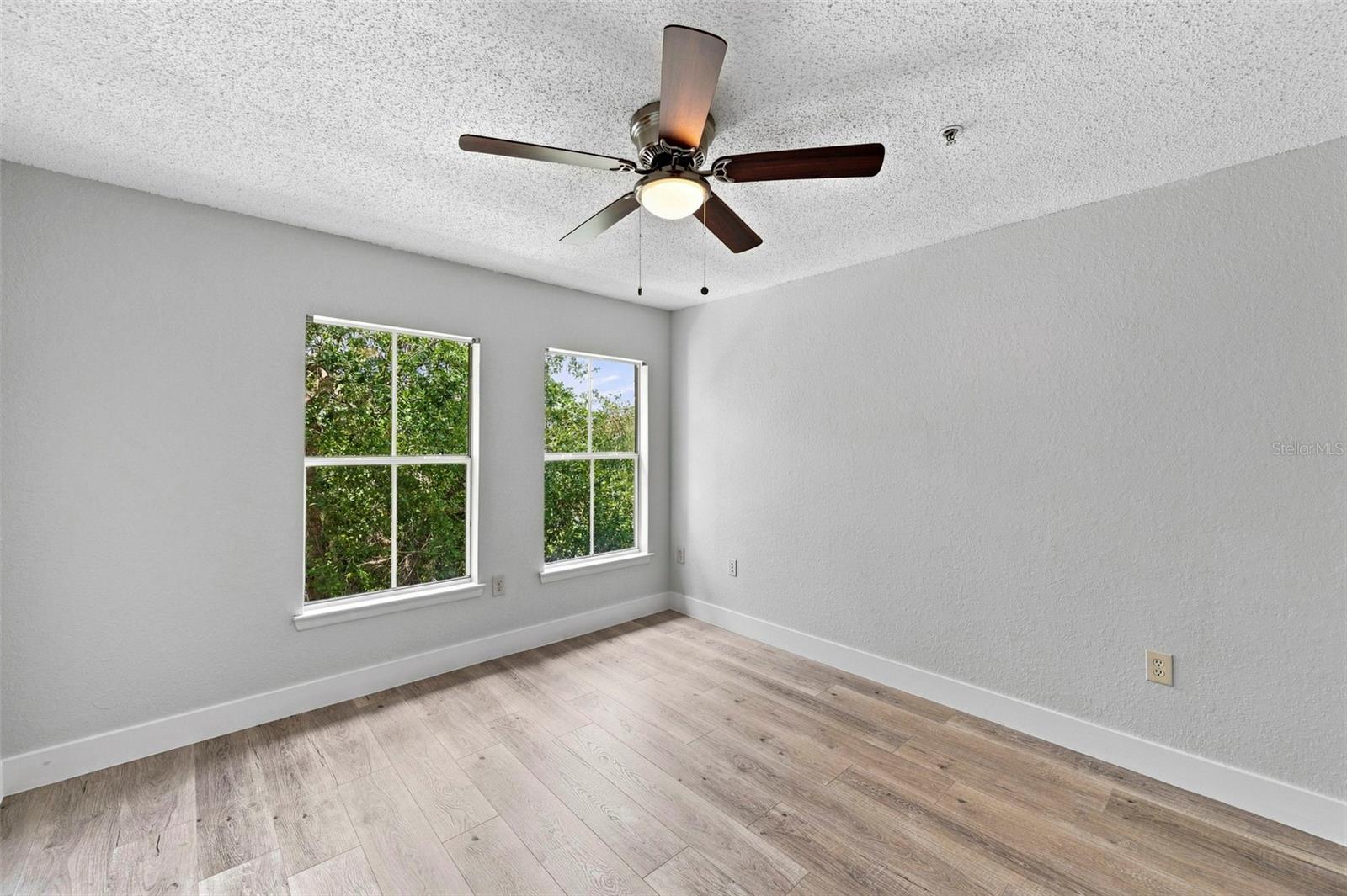 18001 RICHMOND PLACE DR #136 — photo 9