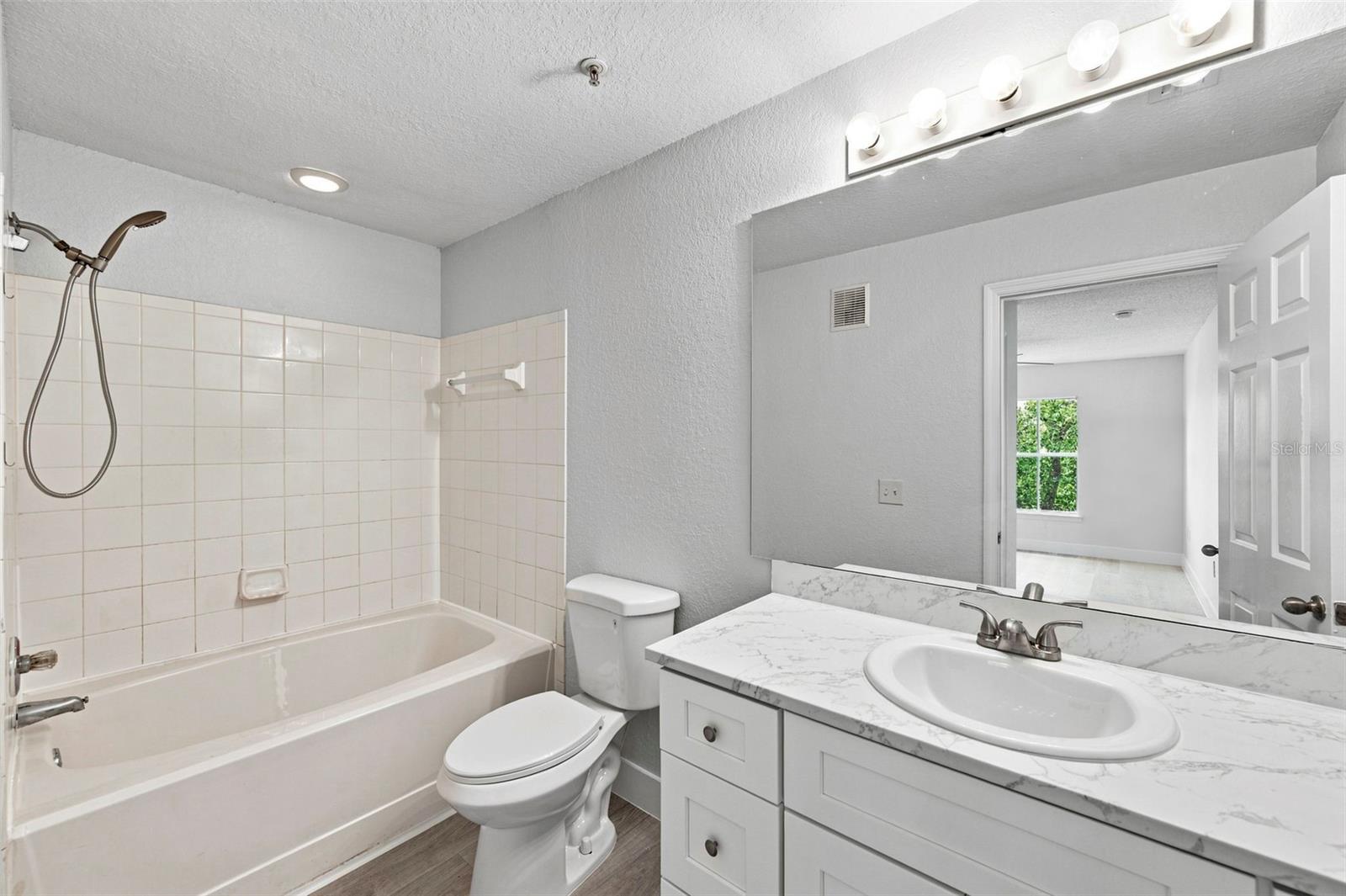 18001 RICHMOND PLACE DR #136 — photo 12
