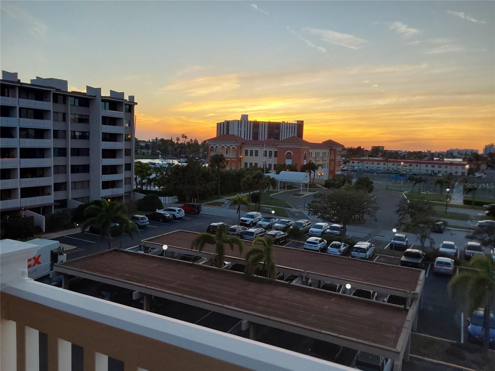 500 TREASURE ISLAND CSWY #502 — photo 3