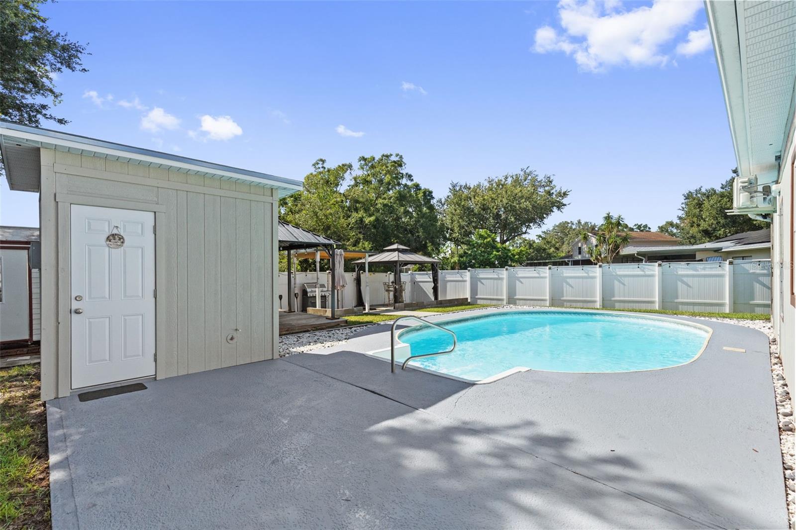 5408 PENTAIL CIR — photo 37