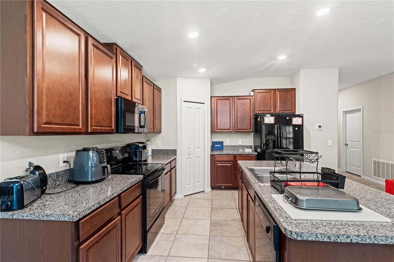 2979 MOULDEN HOLLOW DR — photo 19