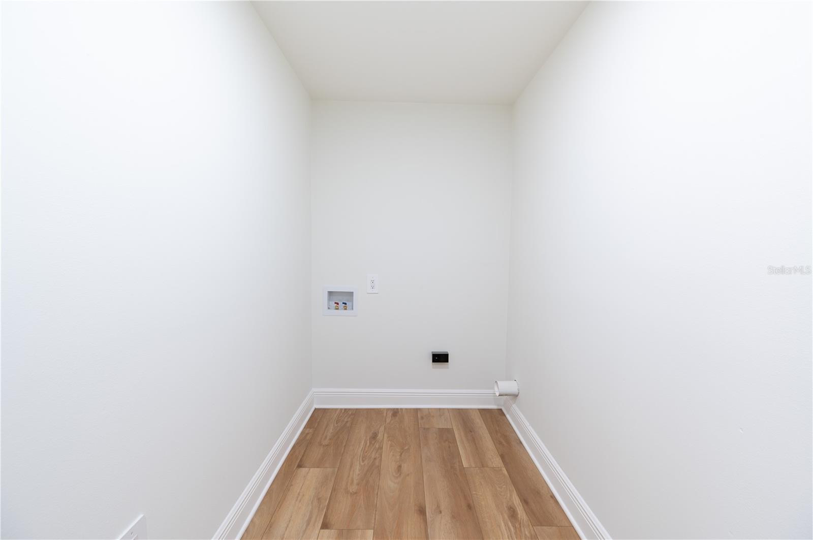 1503 LANCELOT LOOP — photo 18