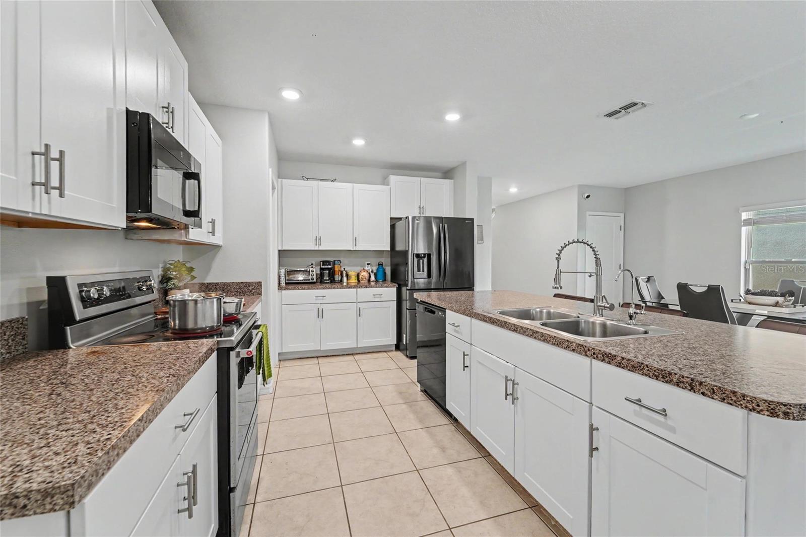 4513 ETERNAL PRINCE DR — photo 21