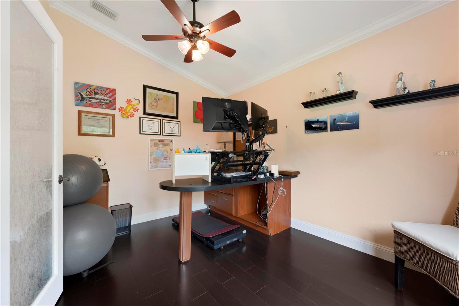 586 OAK BAY DR — photo 15