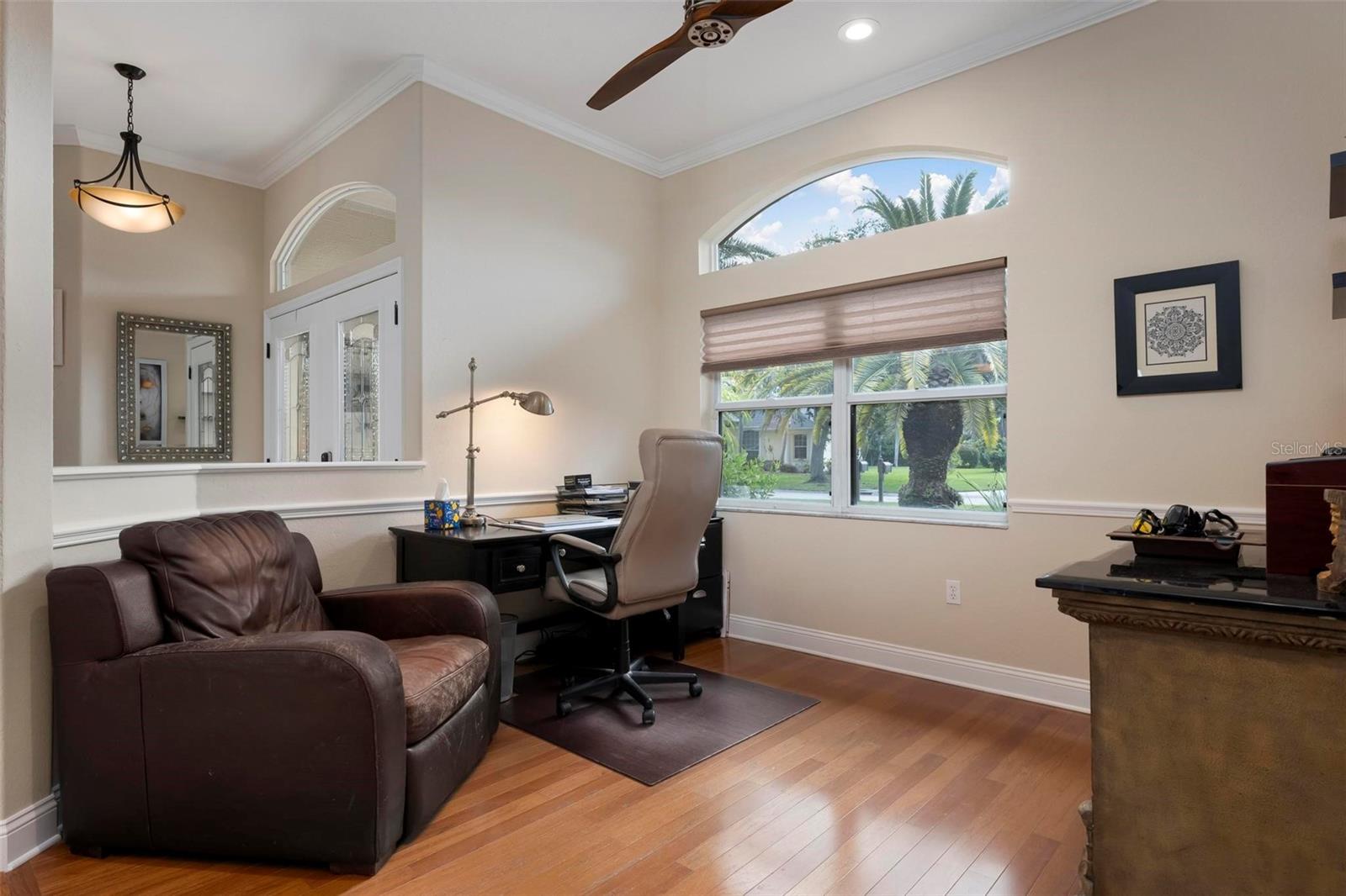 586 OAK BAY DR — photo 7