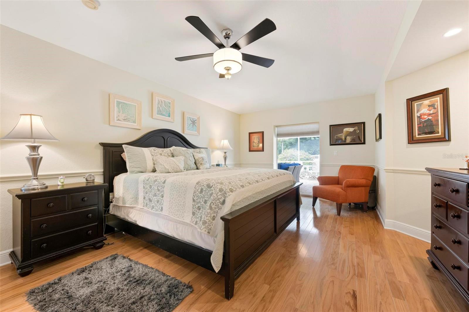 586 OAK BAY DR — photo 16