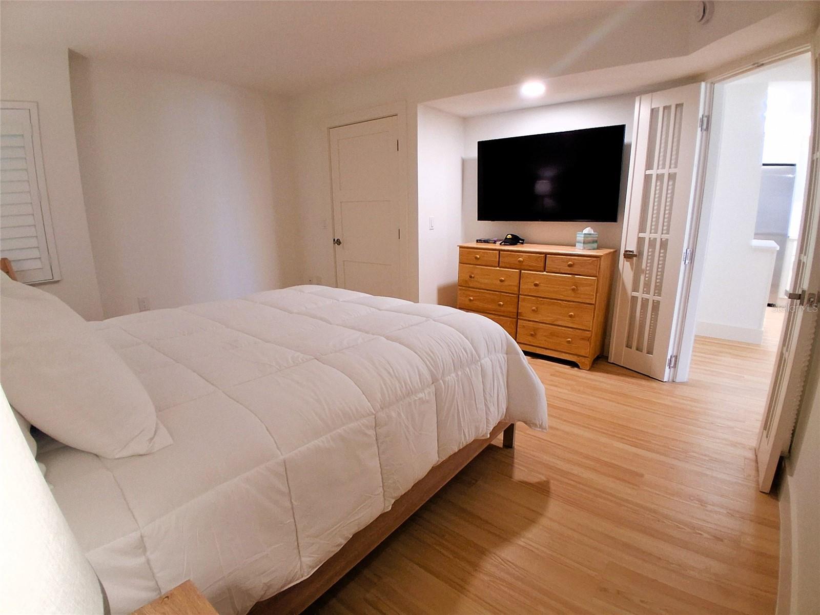 19 WHISPERING SANDS DR #401 — photo 31