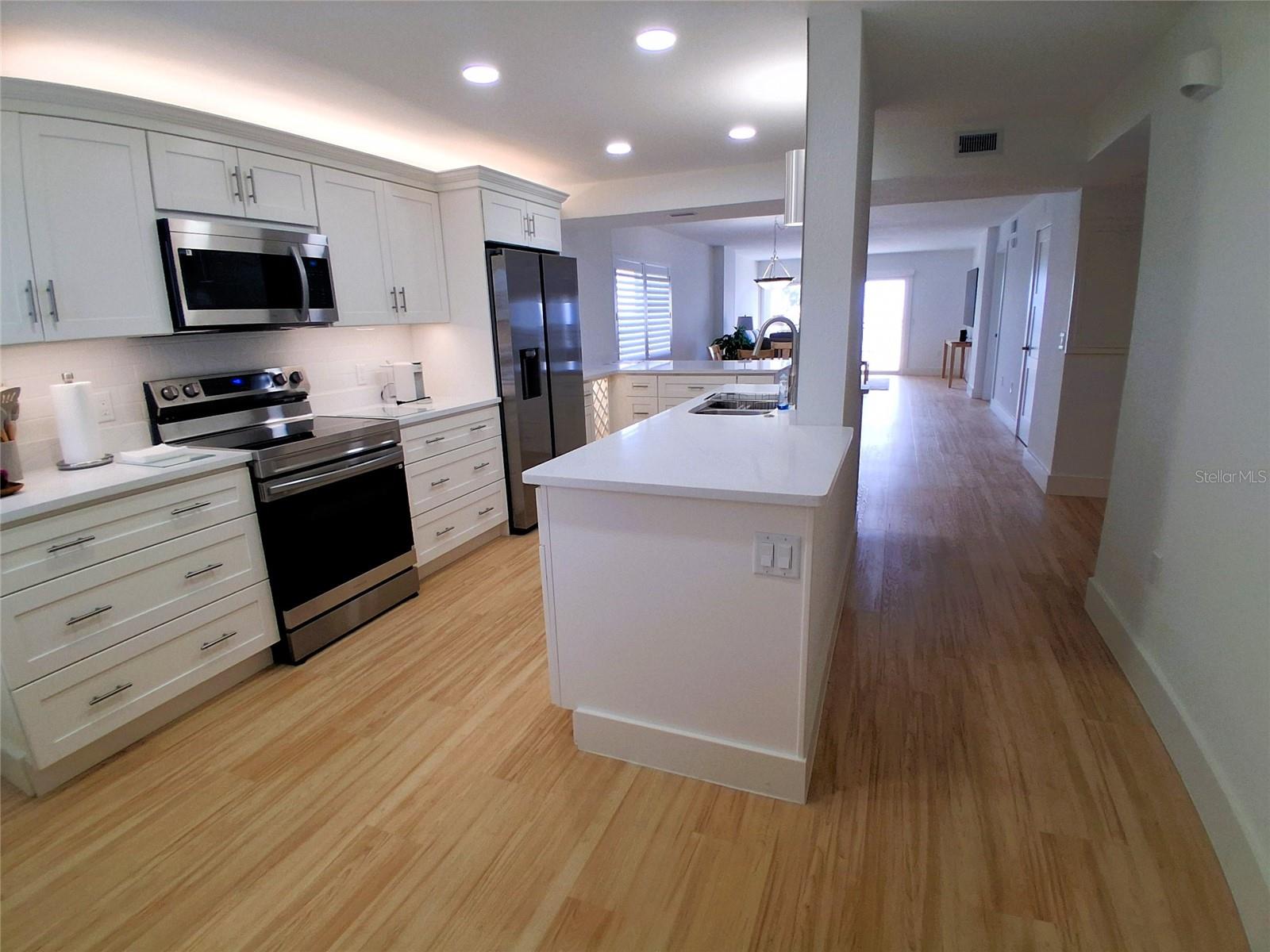 19 WHISPERING SANDS DR #401 — photo 15