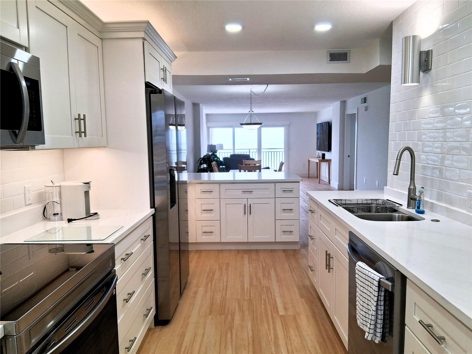 19 WHISPERING SANDS DR #401 — photo 16