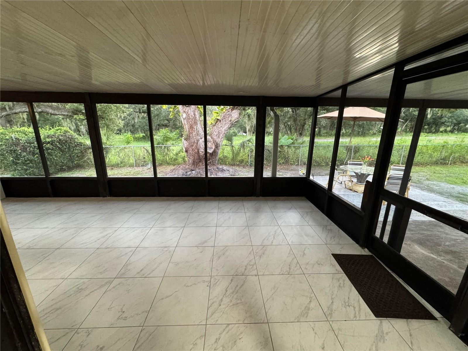 8801 MARC DAVID — photo 15