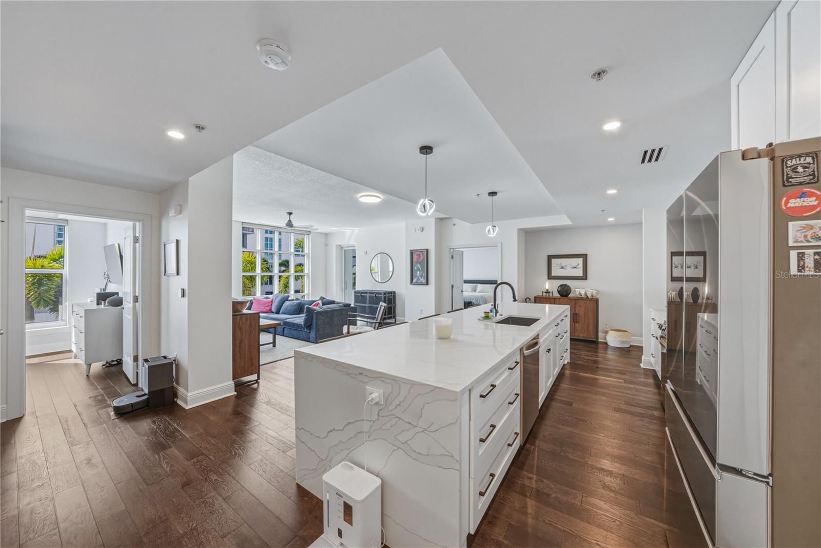 1227 E MADISON ST #504 — photo 5