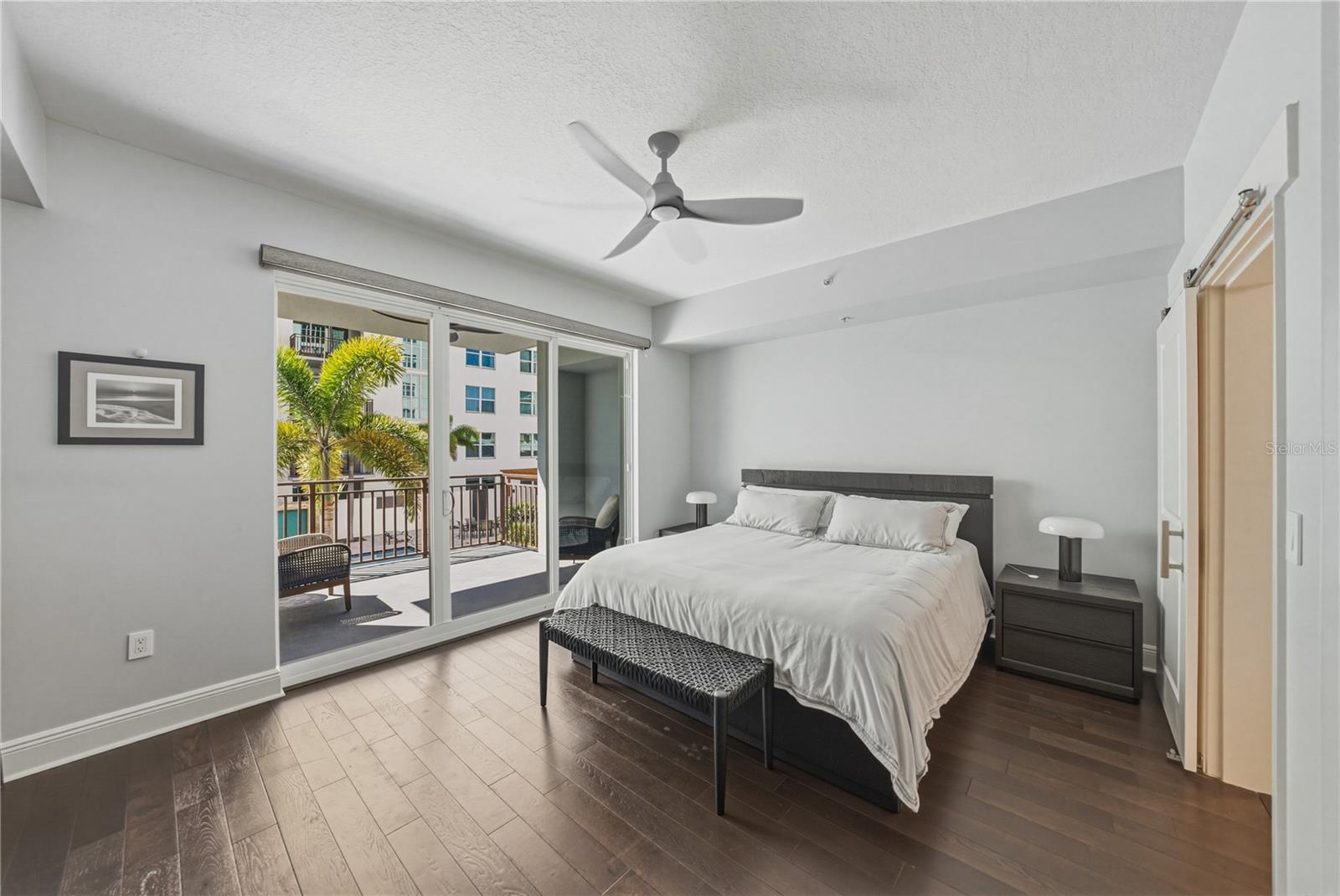 1227 E MADISON ST #504 — photo 17