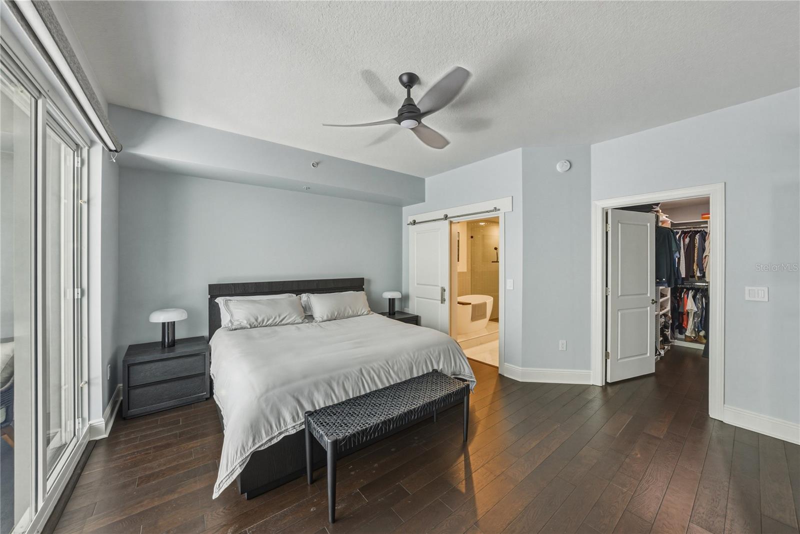 1227 E MADISON ST #504 — photo 19