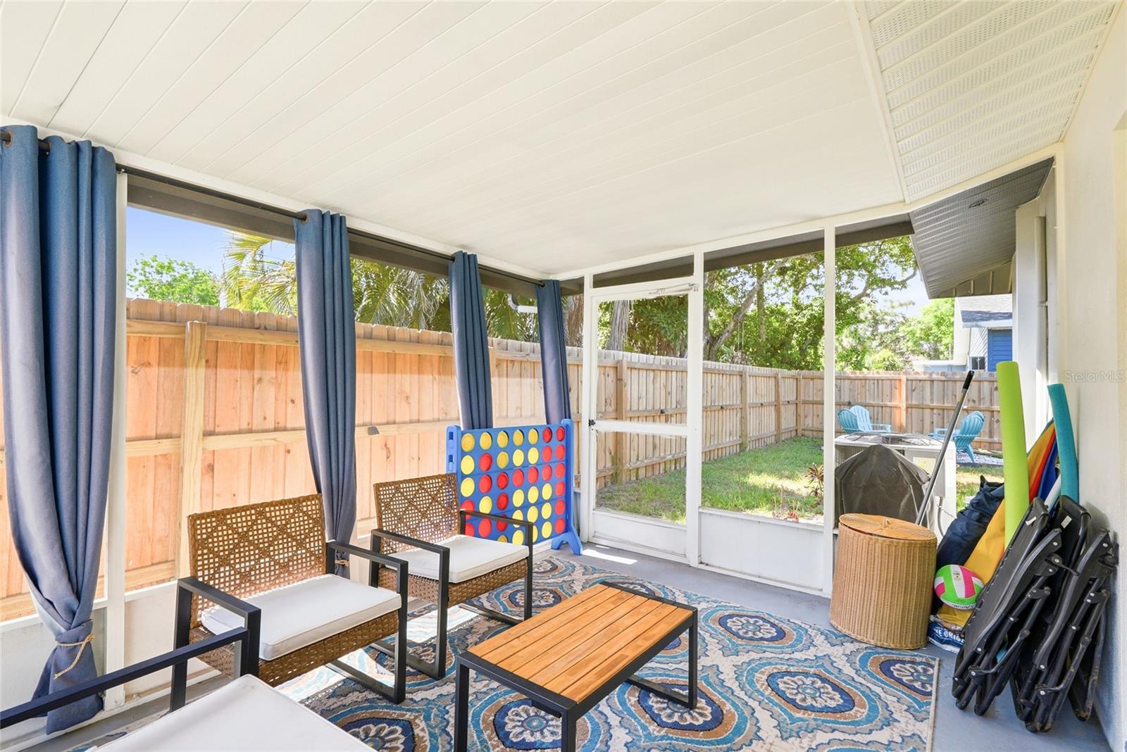 2117 N HERCULES AVE — photo 23