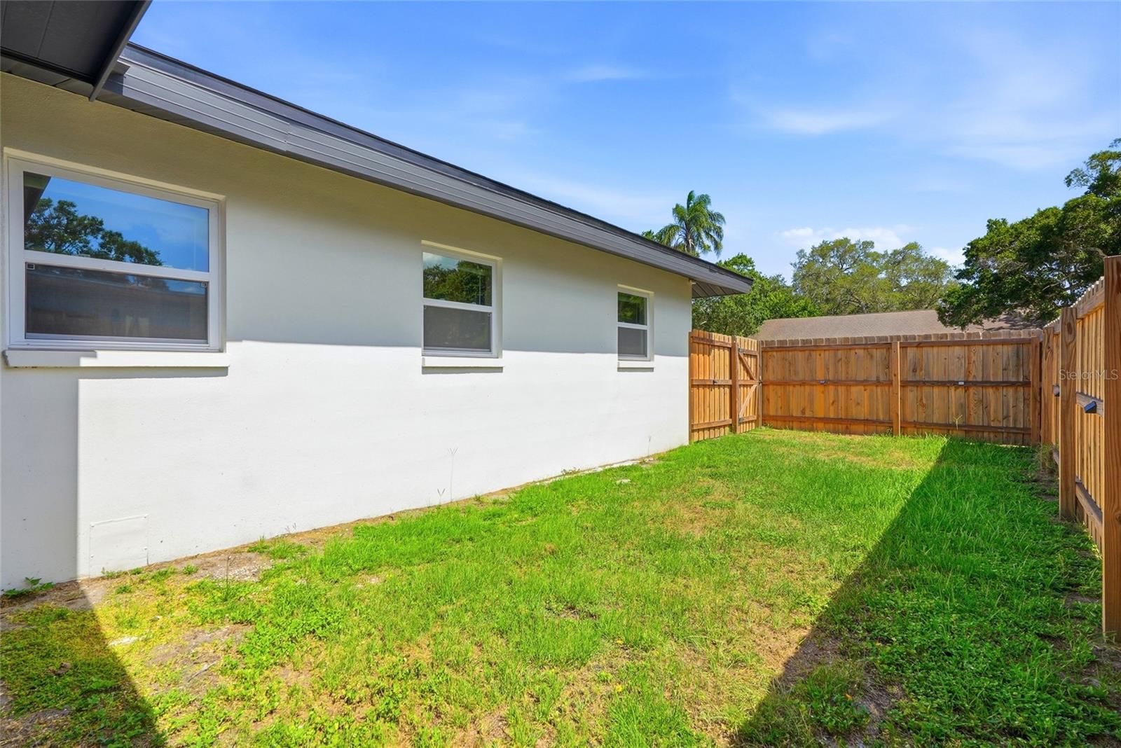 2117 N HERCULES AVE — photo 34