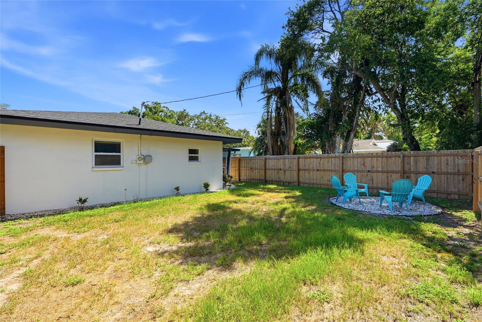 2117 N HERCULES AVE — photo 33