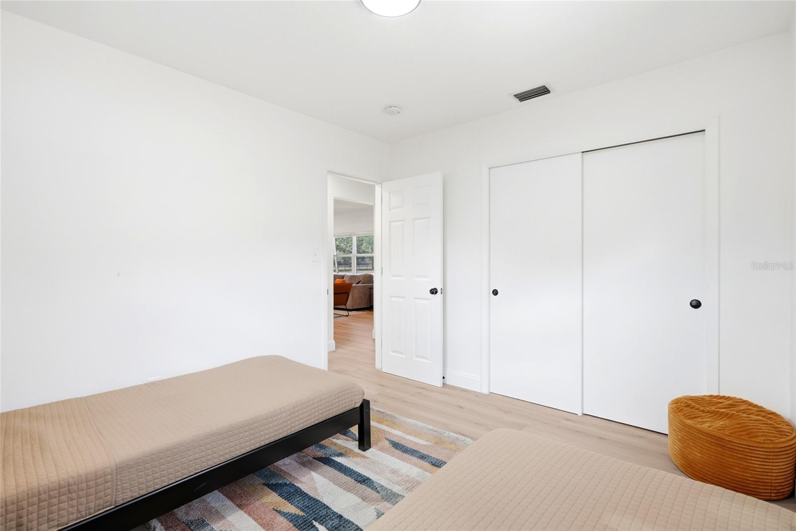 2117 N HERCULES AVE — photo 21