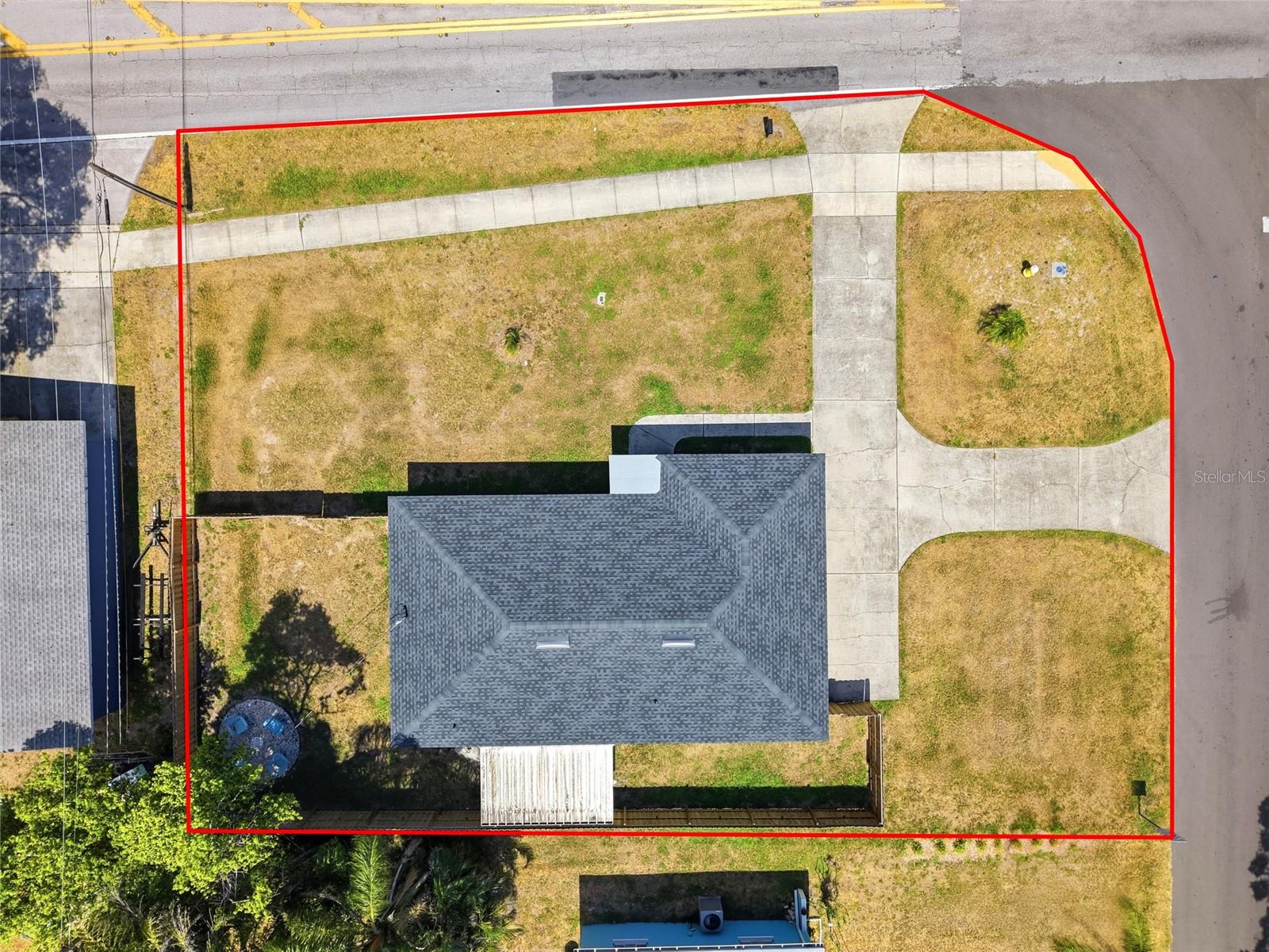 2117 N HERCULES AVE — photo 36