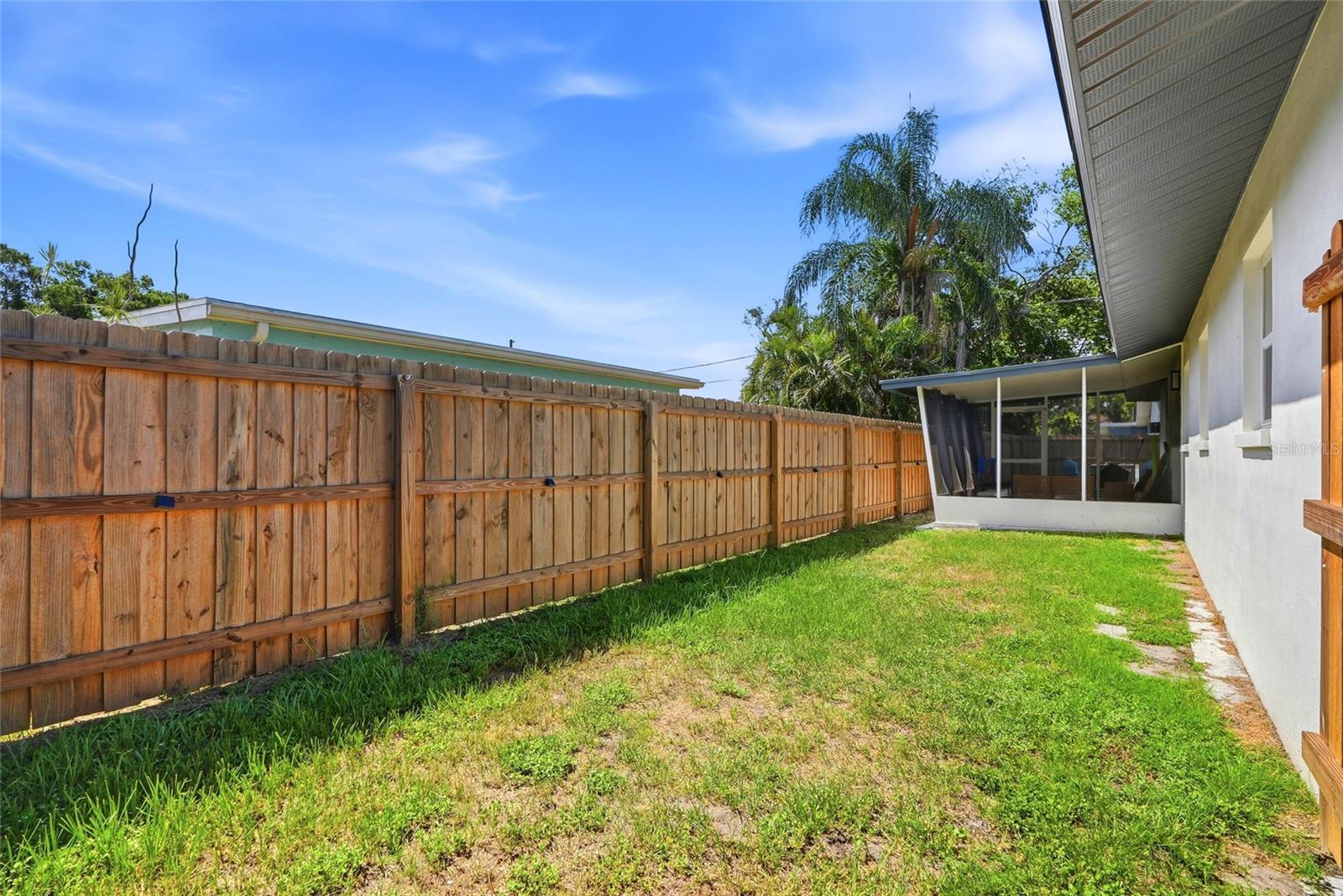 2117 N HERCULES AVE — photo 35