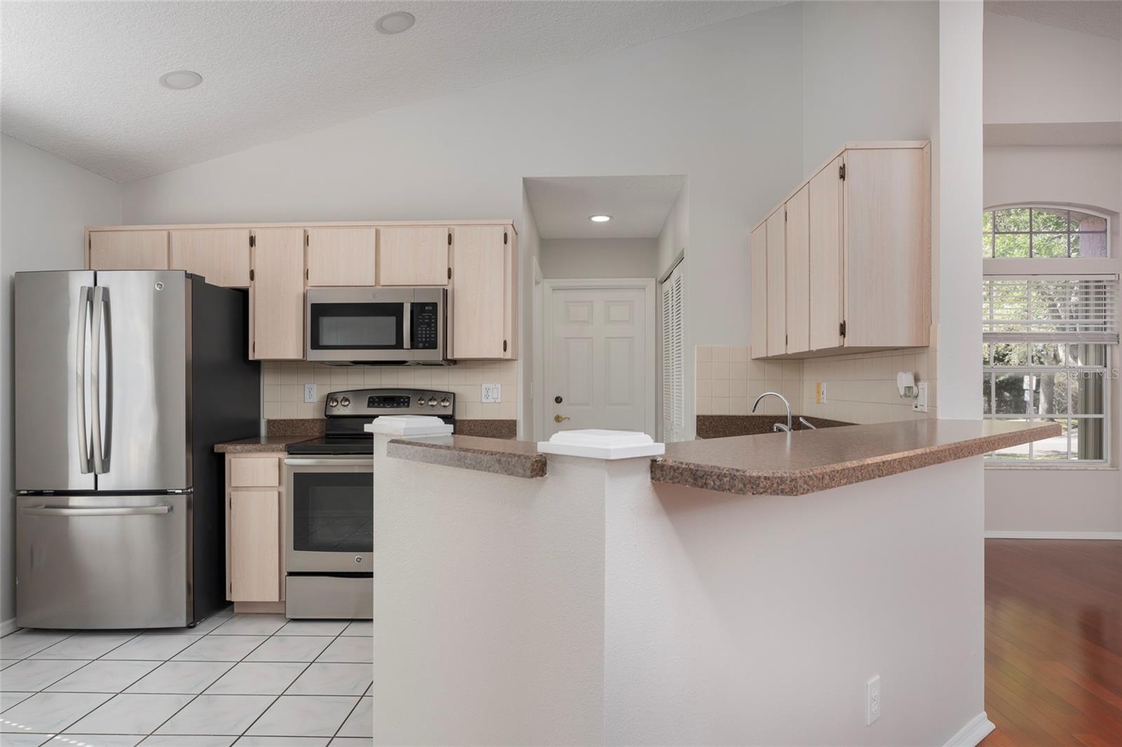 717 LIGHTHOUSE DR — photo 10