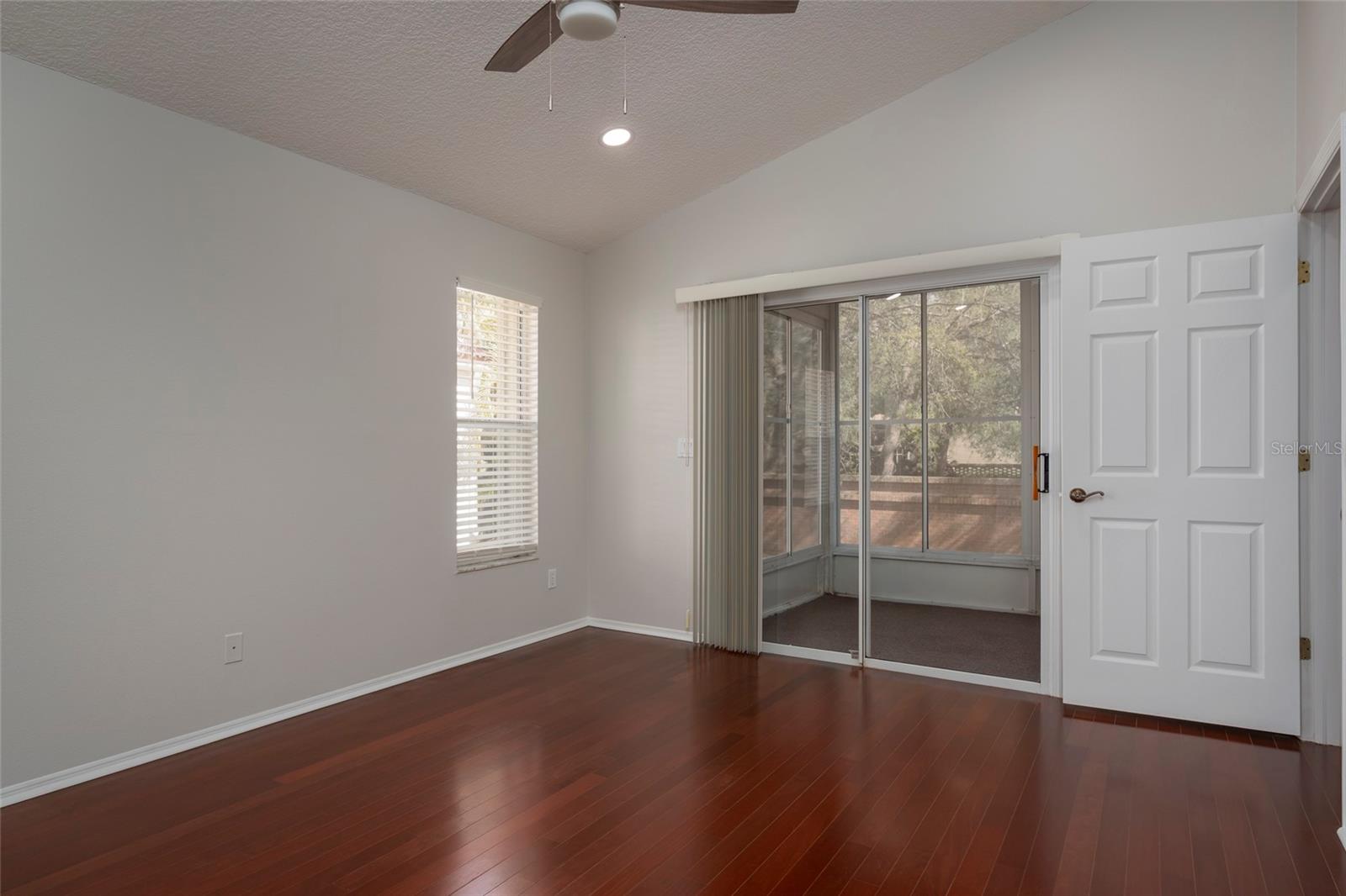 717 LIGHTHOUSE DR — photo 15