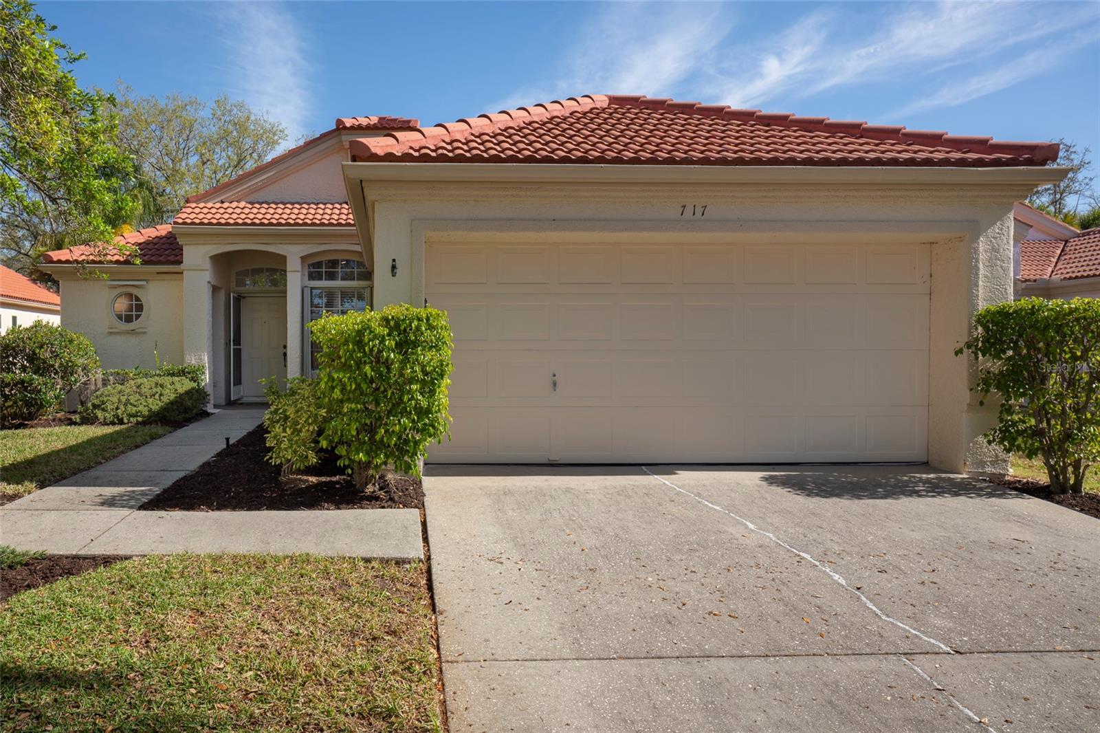 717 LIGHTHOUSE DR — photo 2