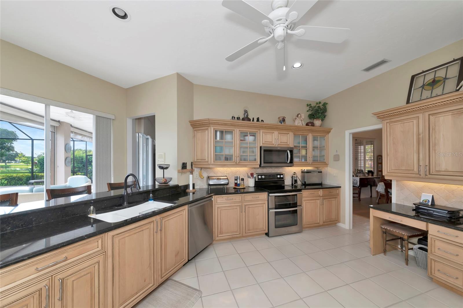 6213 GLEN ABBEY LN — photo 14