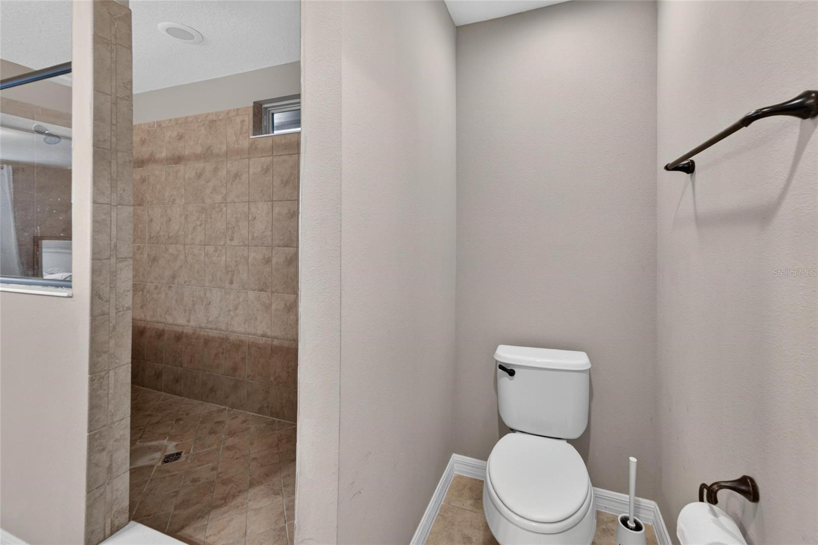 9128 GRANT LINE LN — photo 32