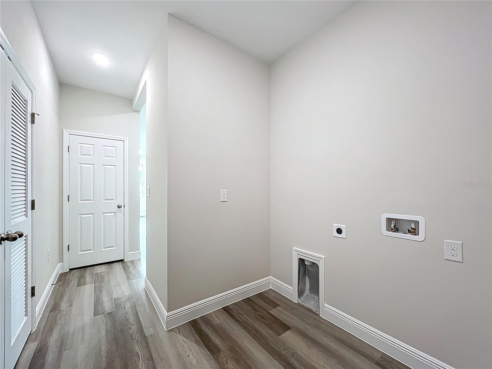 4446 LARATONDA RD — photo 51